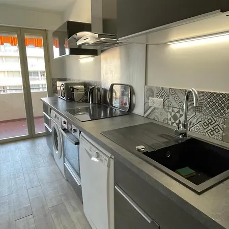 Le Suquetan Apartment *